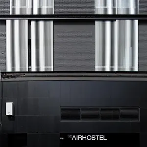  אכסניה Airhostel Barcelona Airport 24h